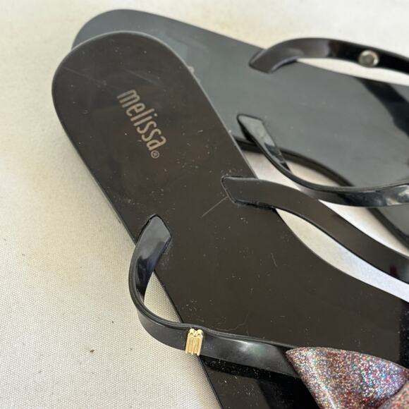 Melissa Harmonic Bow III Flip Flop 8 Black Sparkle Sandal Beach Resort Cruise - Picture 4 of 6